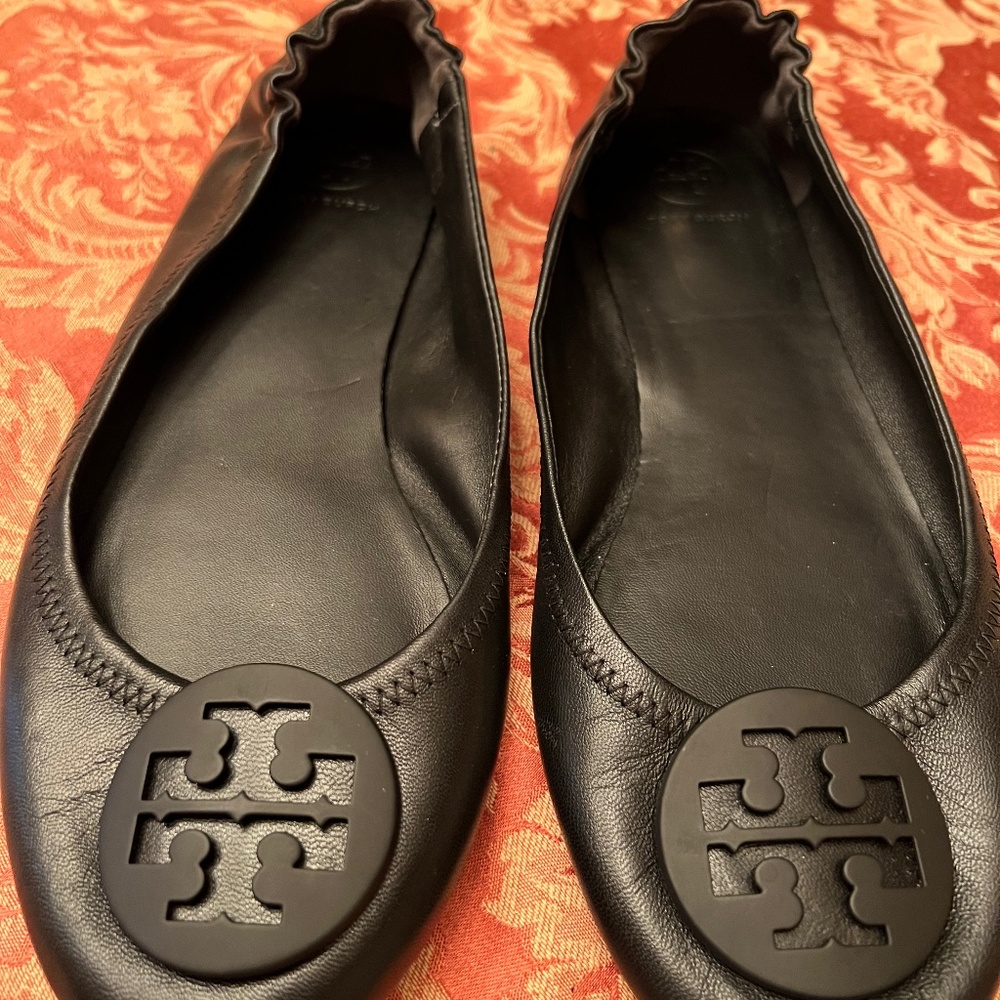 Tory Burch Minnie Travel Ballet - PerfectBlack. Size 9.5.